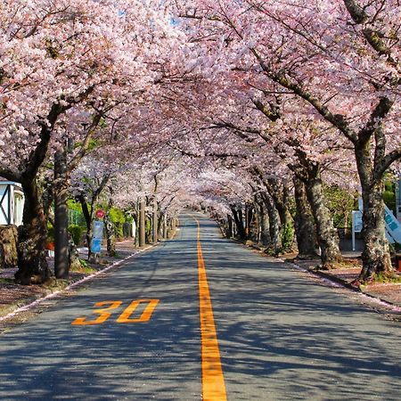 伊豆高原 温泉付別荘 Isana Mountain Villa Futo Экстерьер фото