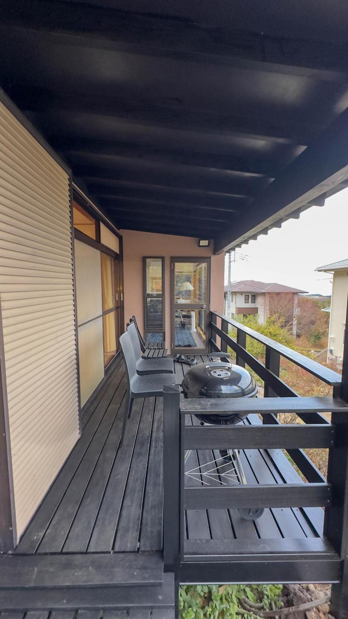 伊豆高原 温泉付別荘 Isana Mountain Villa Futo Экстерьер фото
