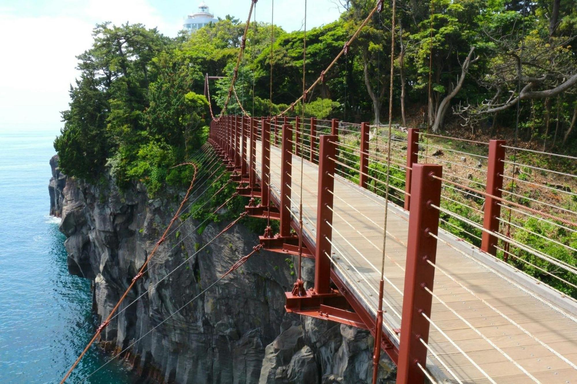 伊豆高原 温泉付別荘 Isana Mountain Villa Futo Экстерьер фото