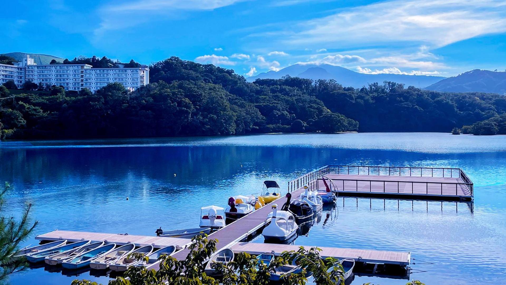 伊豆高原 温泉付別荘 Isana Mountain Villa Futo Экстерьер фото